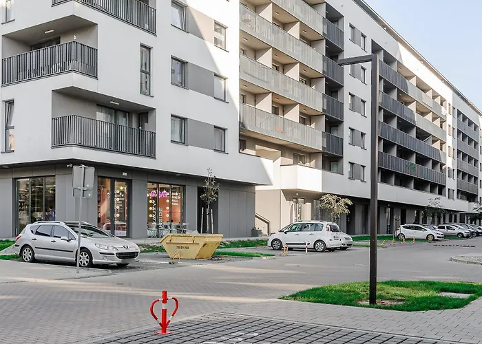 Lumina Stylish 3-Room Apart With Balcony