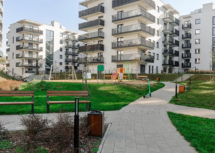 Lumina Stylish 3-Room Apart With Balcony