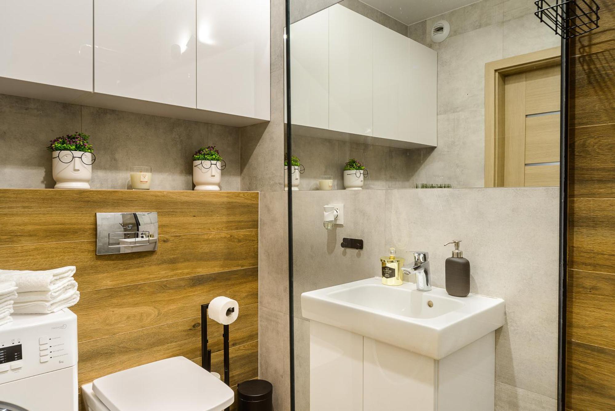 Lumina Stylish 3-room With Balcony Apartment *