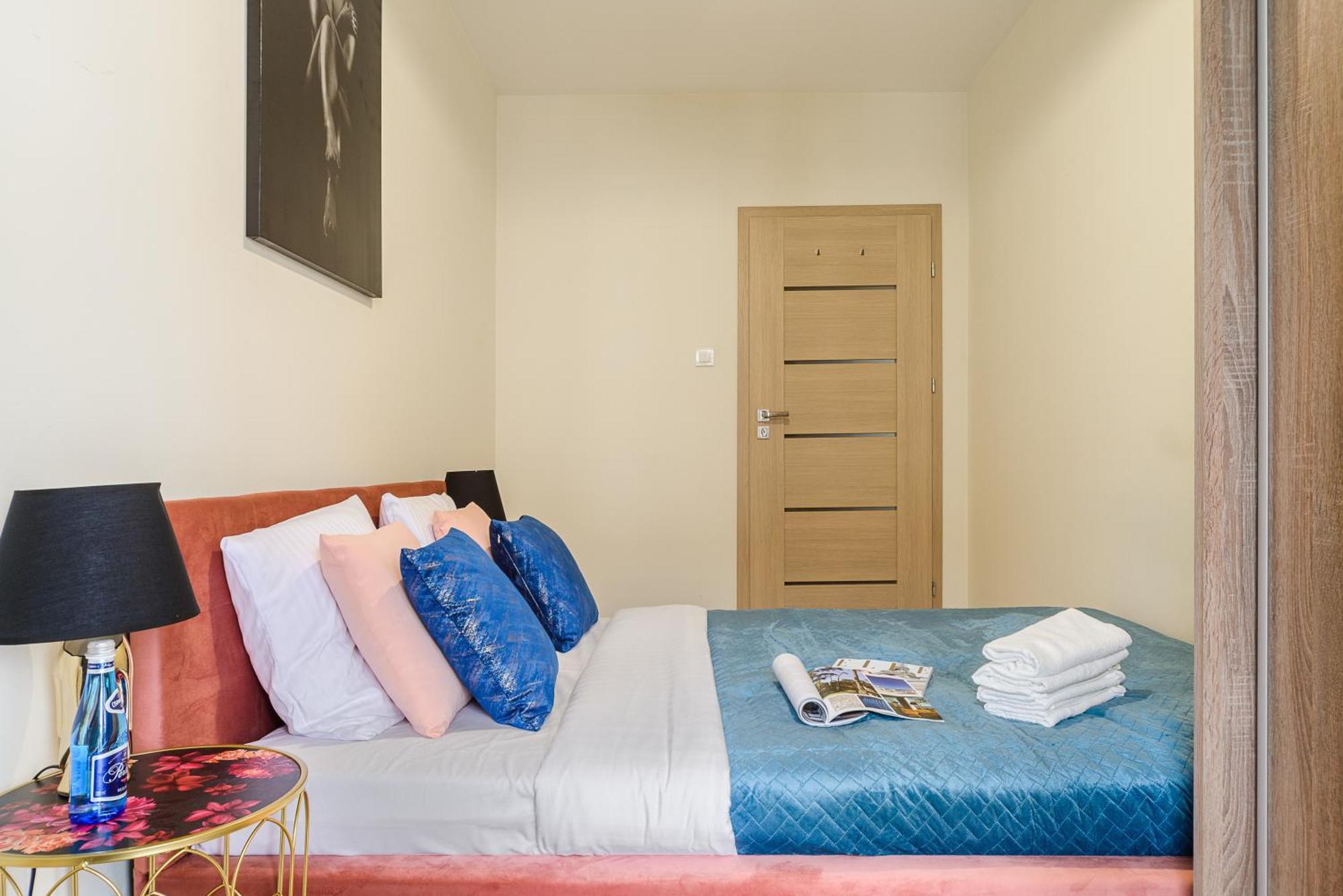Lumina Stylish 3-room With Balcony * Lodz (Lodz)