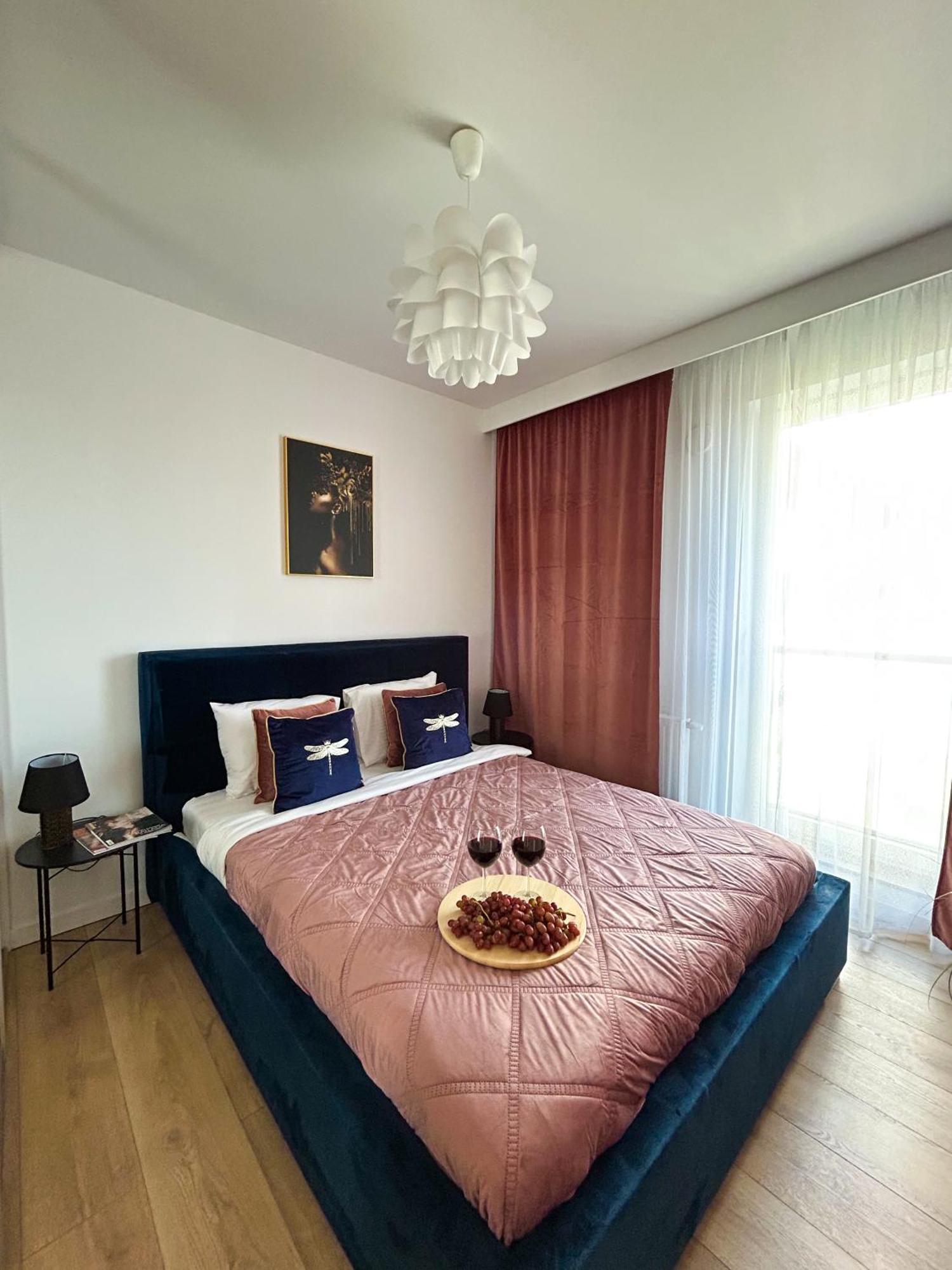 Apartment Lumina Stylish 3-room With Balcony Lodz (Lodz)