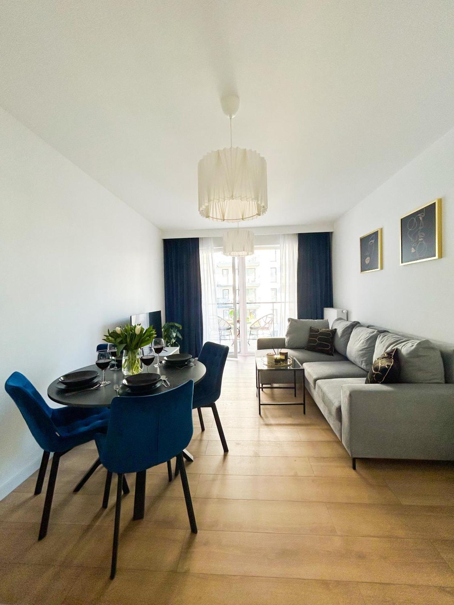 Lumina Stylish 3-room With Balcony Lodz (Lodz)