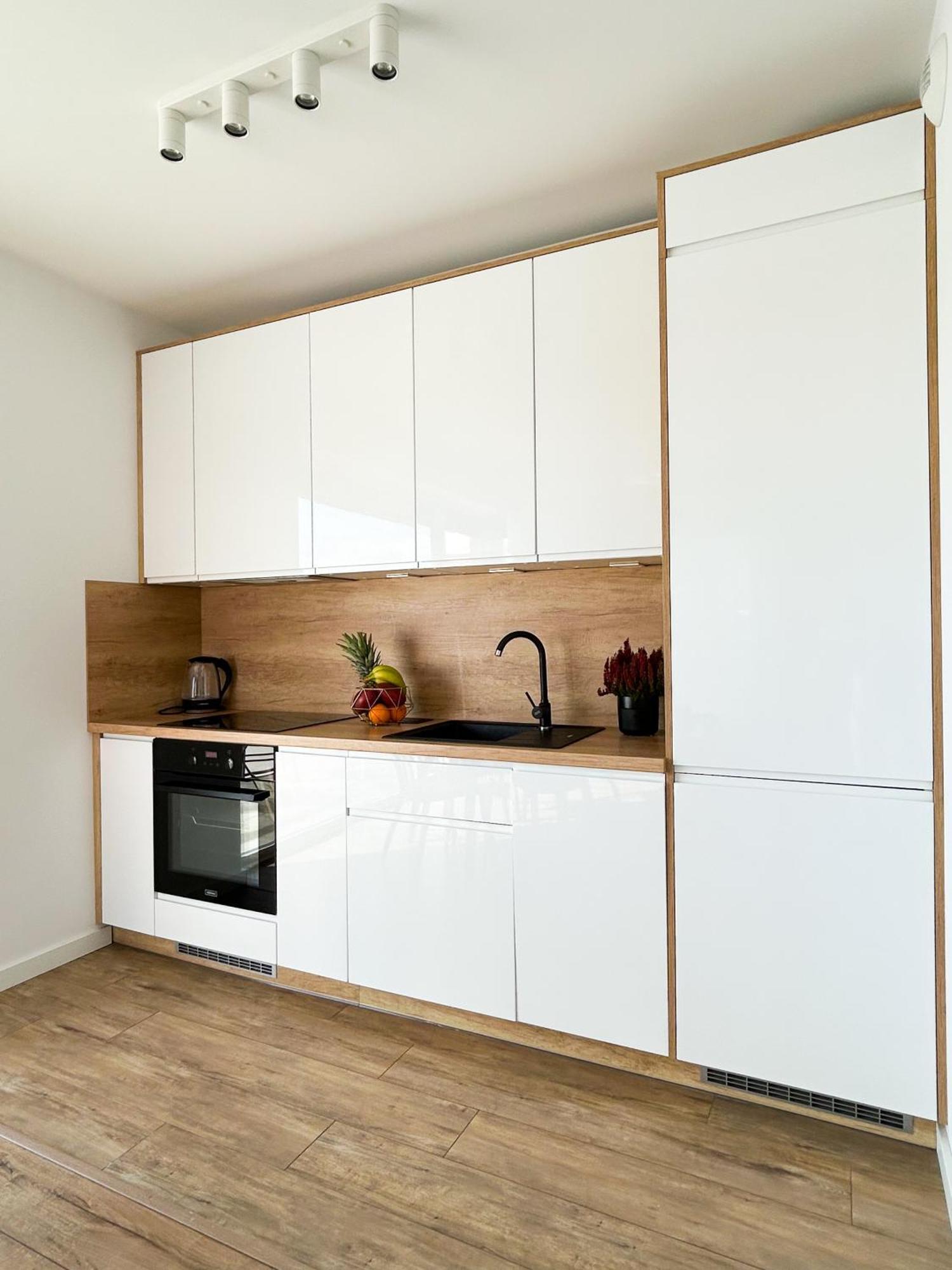 Lumina Stylish 3-room With Balcony Apartment Lodz (Lodz)
