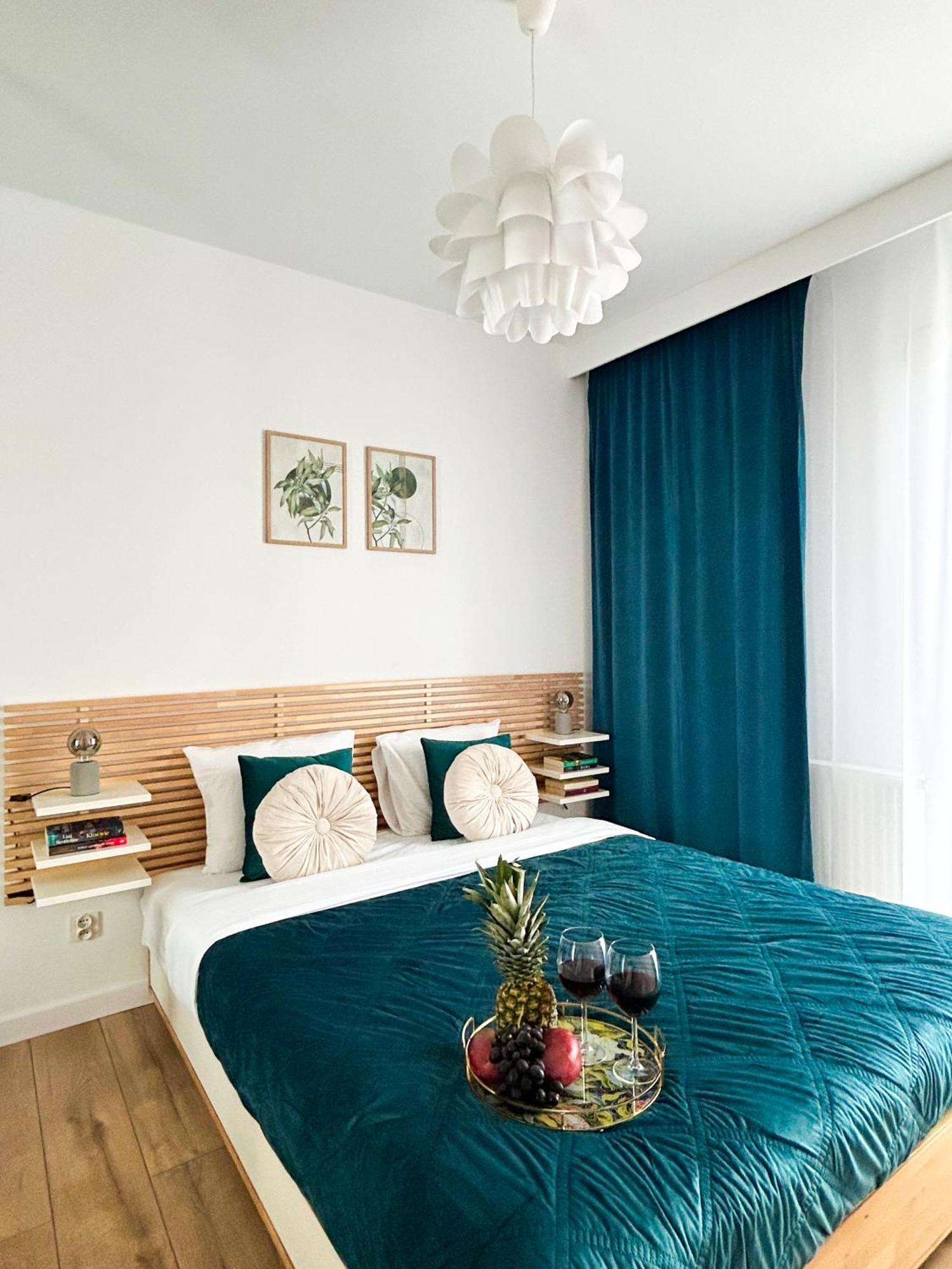 Lumina Stylish 3-room With Balcony Apartment *