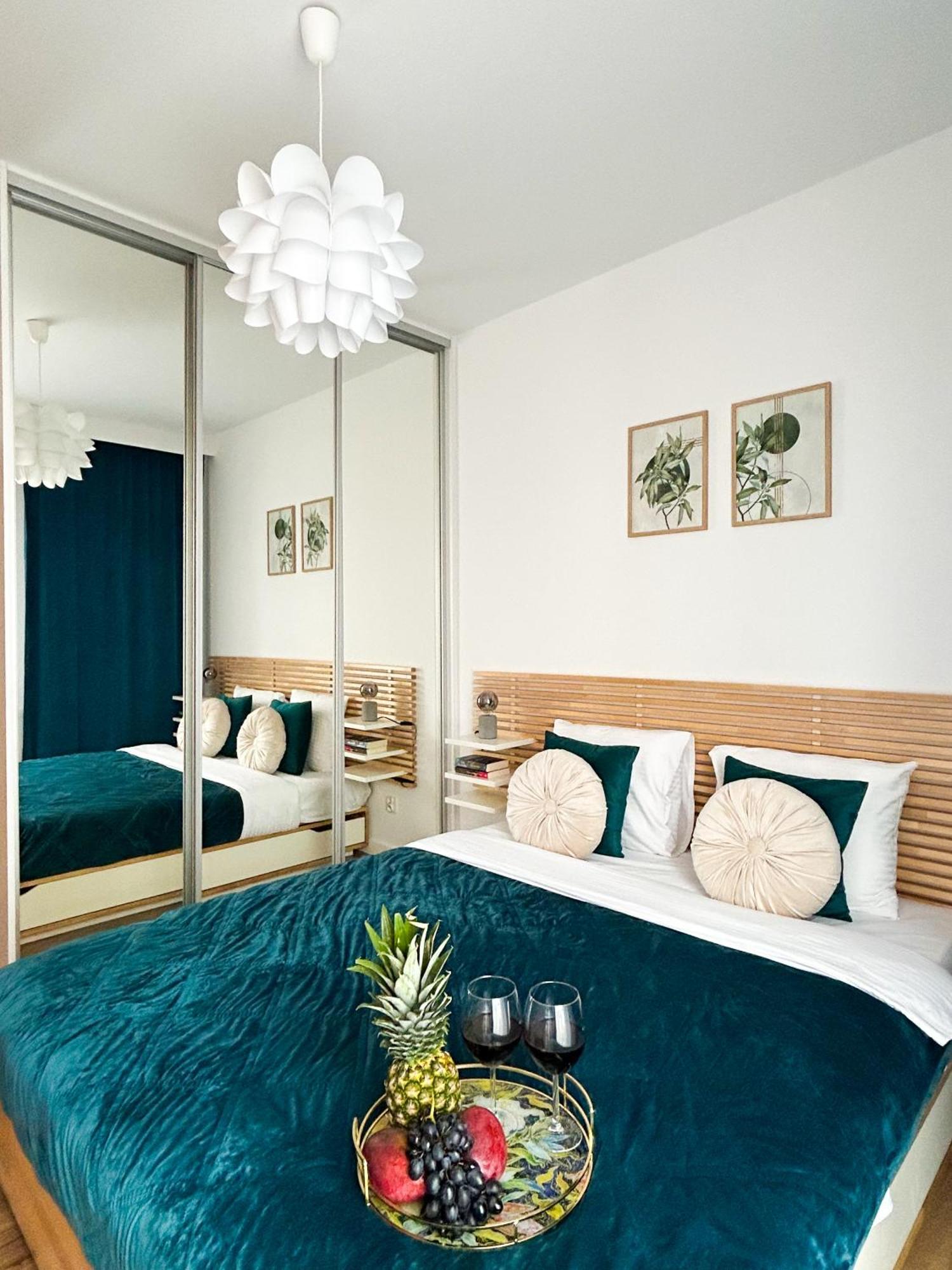 Lumina Stylish 3-room With Balcony Lodz (Lodz)